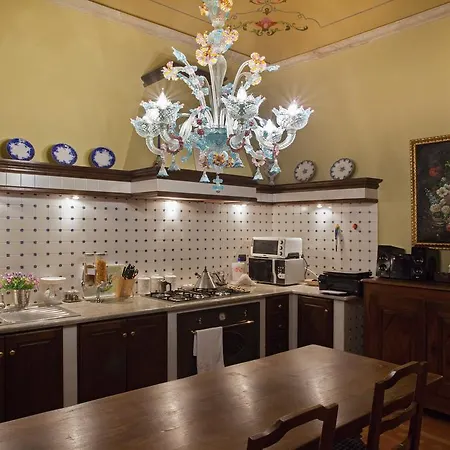 Contrada Dei Giardini Bed & Breakfast 4*