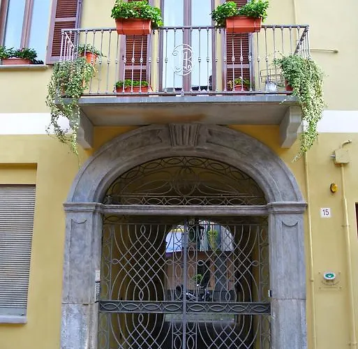 Contrada Dei Giardini 4*